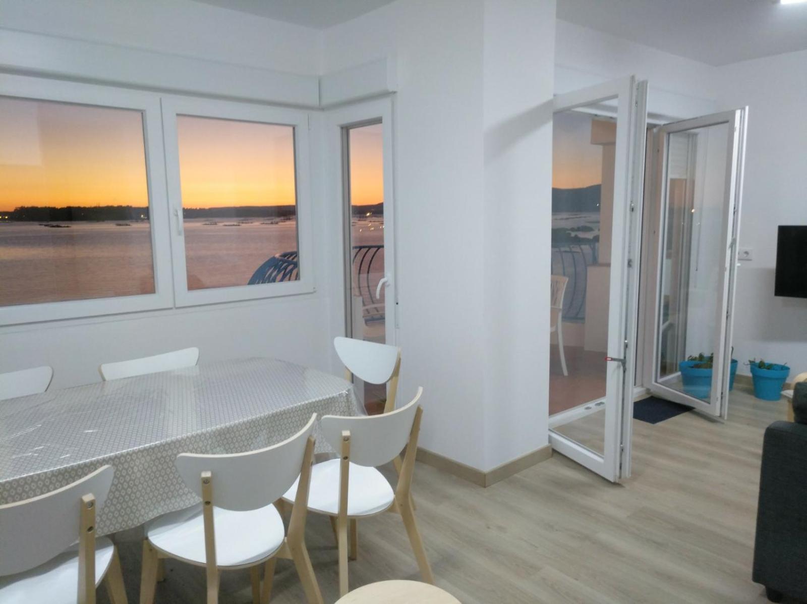 Apartamentos Poniente Villanueva De Arosa Exterior photo