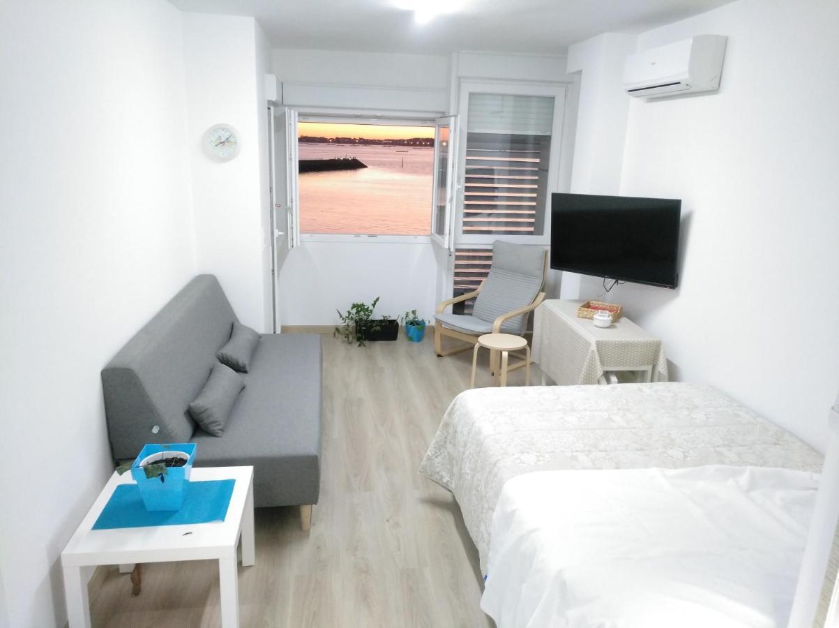 Apartamentos Poniente Villanueva De Arosa Exterior photo